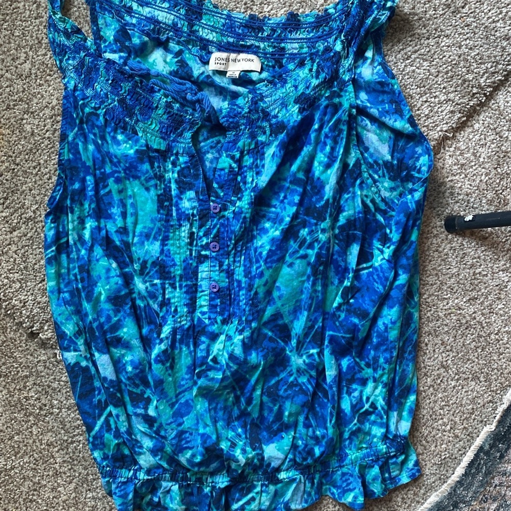 Jones New York Blue Sleeveless Blouse